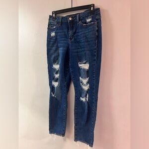 Judy Blue Distressed Ankle Jeans in Dark Blue